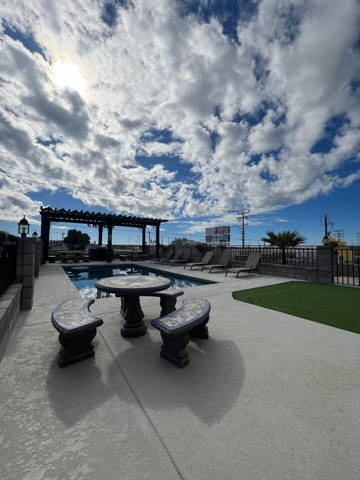 Playas Hotel Suites Puerto Peñasco Екстериор снимка